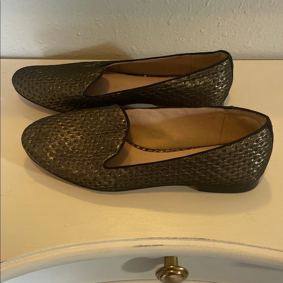 Vince Camuto Black and Gold Textured Loafers - Picture 1 of 6